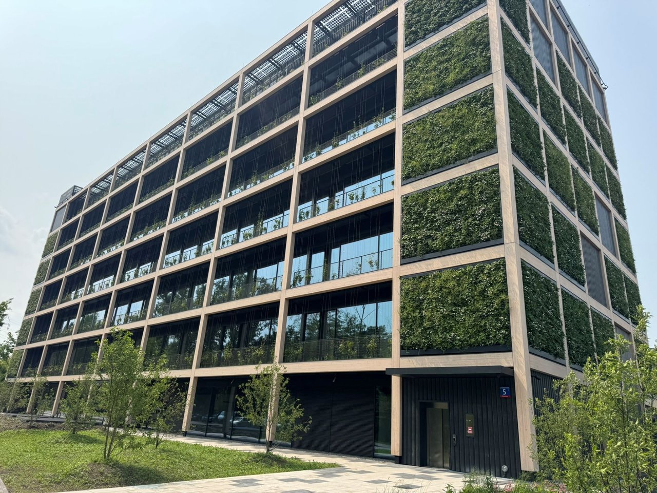 CD Project RED office building