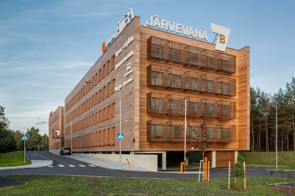 Jarvevana-7b-1